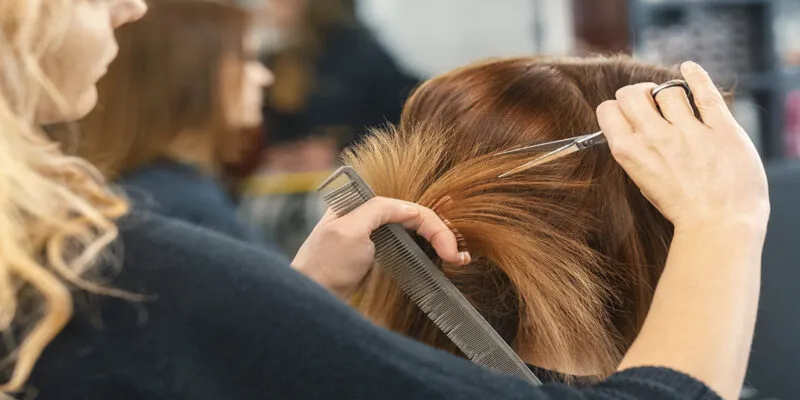 Mơ Thấy Cắt Tóc